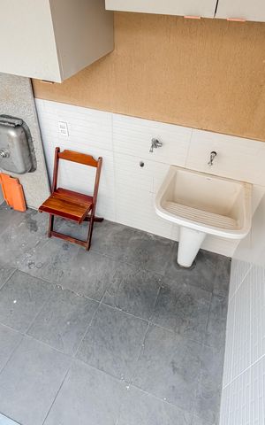 Casa à venda com 100m², 3 quartos e 1 vaga Casa à venda com 100m², 3 quartos e 1 vagaÁrea de Serviço