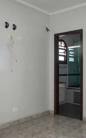 Casa à venda com 150m², 3 quartos e 4 vagasSuíte