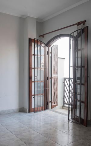Casa à venda com 150m², 3 quartos e 4 vagasSuíte