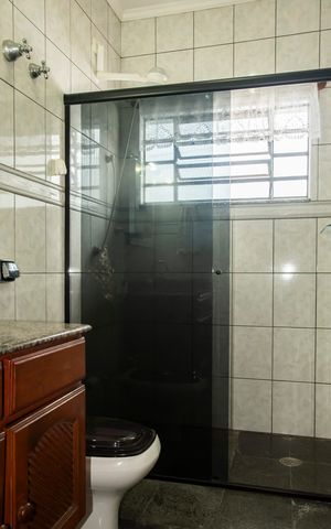 Casa à venda com 150m², 3 quartos e 4 vagasBanheiro Social