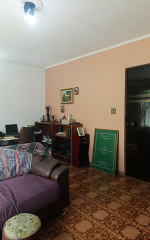 Casa à venda com 225m², 3 quartos e 4 vagas Casa à venda com 225m², 3 quartos e 4 vagasSala
