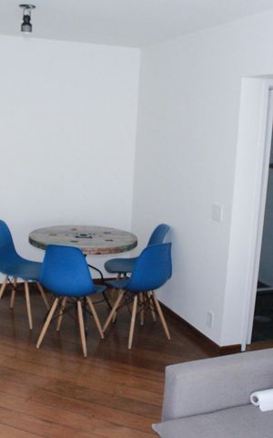 Apartamento para alugar com 70m², 2 quartos e 1 vagaSala