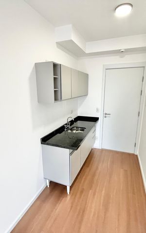 Studio à venda com 28m², 1 quarto e sem vaga Studio à venda com 28m², 1 quarto e sem vagaSala/Cozinha