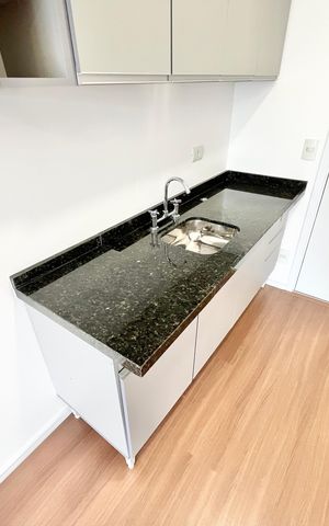 Studio à venda com 28m², 1 quarto e sem vaga Studio à venda com 28m², 1 quarto e sem vagaSala/Cozinha