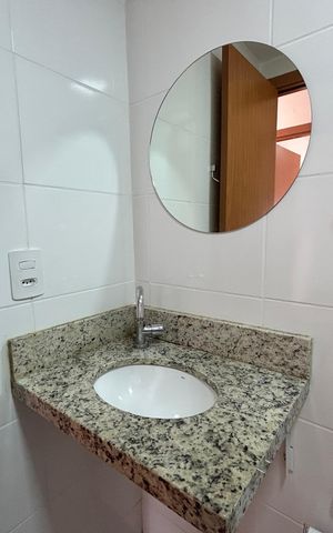 Apartamento à venda com 43m², 2 quartos e 1 vagaBanheiro Social