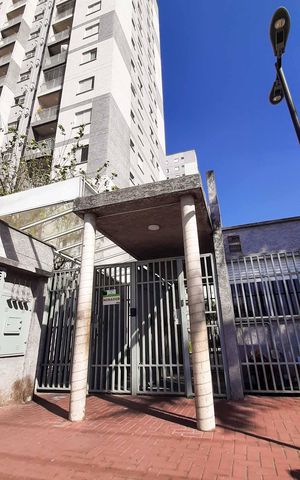 Apartamento para alugar com 46m², 2 quartos e 1 vaga Apartamento para alugar com 46m², 2 quartos e 1 vagaFachada