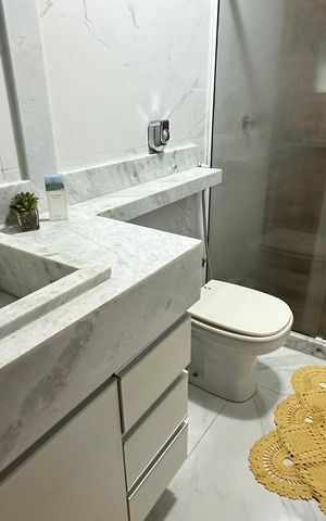 Apartamento à venda com 144m², 3 quartos e 3 vagas Apartamento à venda com 144m², 3 quartos e 3 vagasBanheiro da Suíte
