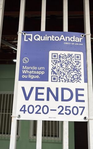Casa à venda com 116m², 3 quartos e 2 vagas Casa à venda com 116m², 3 quartos e 2 vagasPlaca