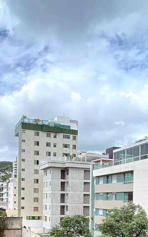 Apartamento à venda com 171m², 3 quartos e 2 vagas Apartamento à venda com 171m², 3 quartos e 2 vagasVista da Suíte 2