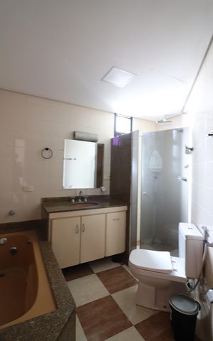 Apartamento à venda com 150m², 3 quartos e 2 vagasBanheiro da Suíte 1