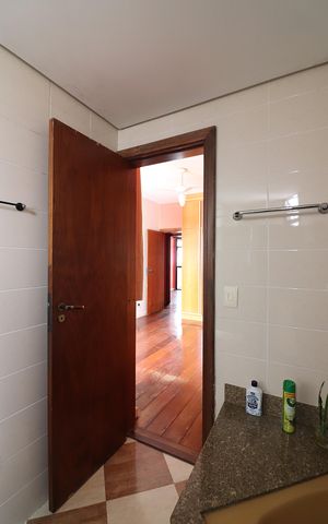 Apartamento à venda com 150m², 3 quartos e 2 vagasBanheiro da Suíte 1