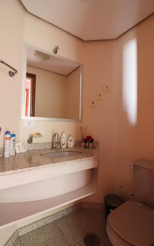Apartamento à venda com 150m², 3 quartos e 2 vagasLavabo
