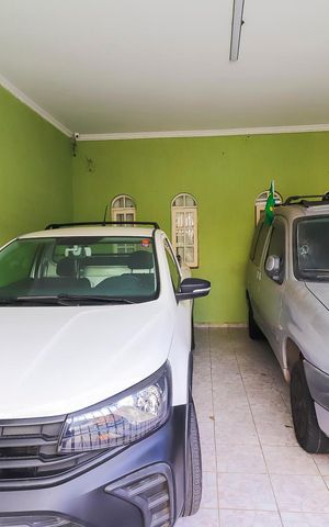 Casa para alugar com 250m², 4 quartos e 2 vagasGaragem