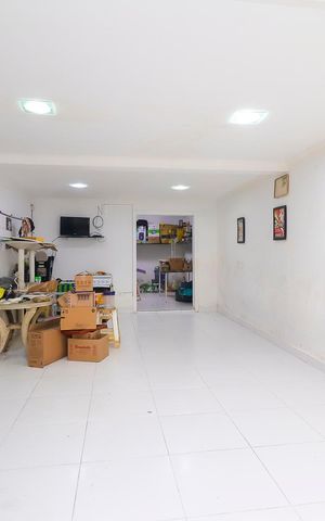 Casa para alugar com 250m², 4 quartos e 2 vagasSalão