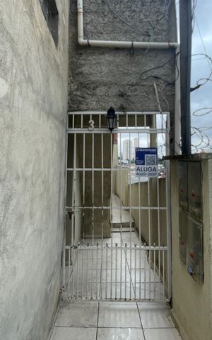 Casa para alugar com 130m², 4 quartos e sem vaga Casa para alugar com 130m², 4 quartos e sem vagaFachada