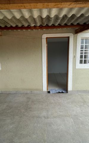 Casa para alugar com 130m², 4 quartos e sem vaga Casa para alugar com 130m², 4 quartos e sem vagaFachada