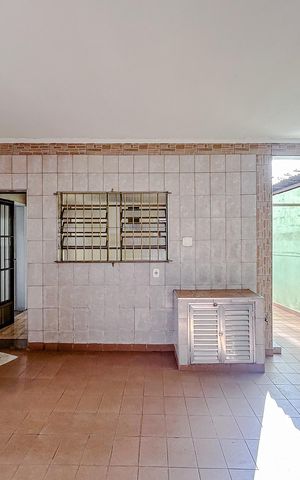 Casa para alugar com 315m², 5 quartos e 3 vagasGaragem