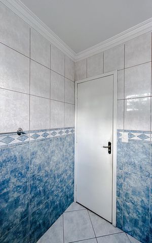 Casa para alugar com 315m², 5 quartos e 3 vagasBanheiro social