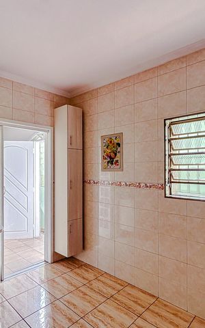 Casa para alugar com 315m², 5 quartos e 3 vagasCozinha
