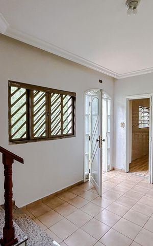 Casa para alugar com 315m², 5 quartos e 3 vagasSala