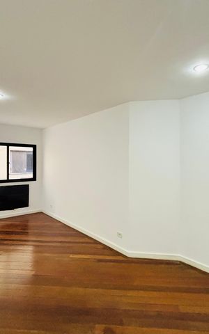 Apartamento à venda com 70m², 2 quartos e 1 vaga Apartamento à venda com 70m², 2 quartos e 1 vagaSala