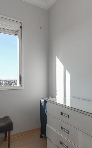 Apartamento para alugar com 74m², 3 quartos e 1 vagaCloset