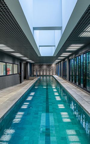 Studio para alugar com 24m², 1 quarto e sem vaga Studio para alugar com 24m², 1 quarto e sem vagaÁrea comum - Piscina coberta