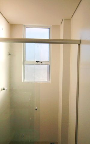 Apartamento à venda com 54m², 2 quartos e 2 vagasBanheiro Social