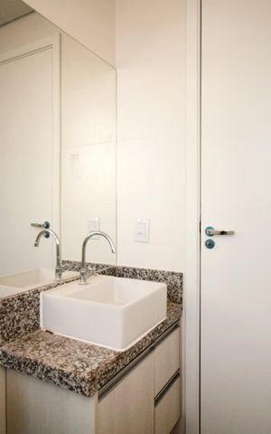 Apartamento à venda com 54m², 2 quartos e 2 vagasBanheiro da Suíte