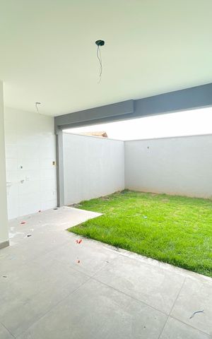 Casa à venda com 160m², 3 quartos e 1 vagaÁrea externa fundos