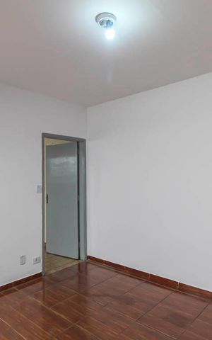 Casa à venda com 125m², 2 quartos e 1 vaga Casa à venda com 125m², 2 quartos e 1 vagaSala