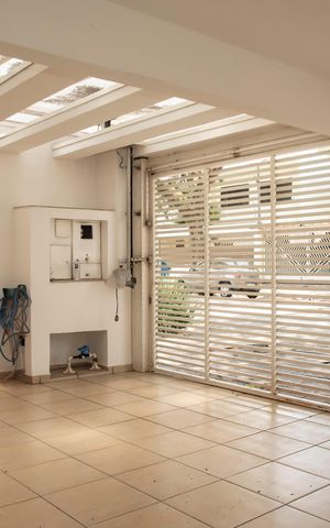 Casa à venda com 163m², 3 quartos e 2 vagasGaragem