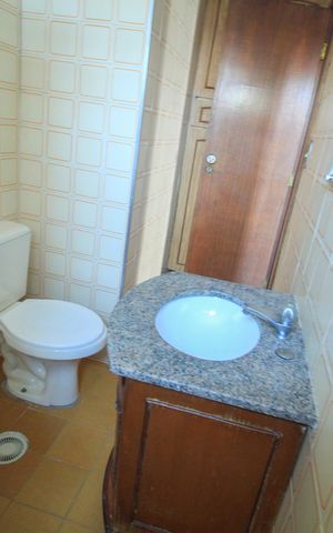Apartamento para alugar com 63m², 2 quartos e 1 vaga Apartamento para alugar com 63m², 2 quartos e 1 vagaBanheiro social