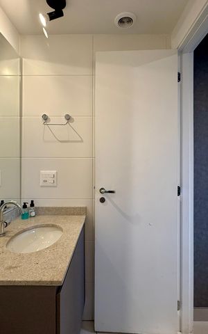 Studio para alugar com 24m², 0 quarto e 1 vaga Studio para alugar com 24m², 0 quarto e 1 vagaBanheiro Social