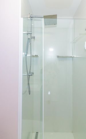 Apartamento para alugar com 69m², 2 quartos e 1 vaga Apartamento para alugar com 69m², 2 quartos e 1 vagaBanheiro social