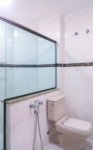 Apartamento à venda com 206m², 4 quartos e 2 vagasBanheiro da Suíte 1