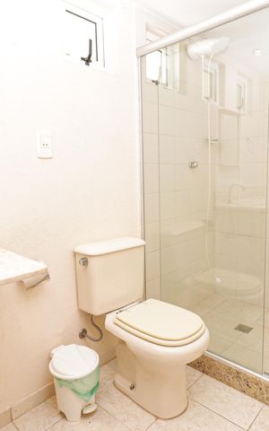Casa à venda com 350m², 5 quartos e 2 vagas Casa à venda com 350m², 5 quartos e 2 vagasBanheiro Social 2