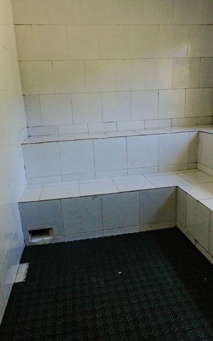 Casa à venda com 350m², 5 quartos e 2 vagas Casa à venda com 350m², 5 quartos e 2 vagasSaúna