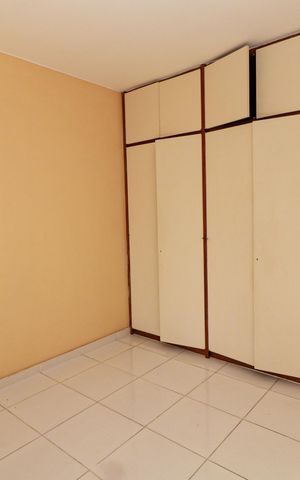 Casa à venda com 350m², 5 quartos e 2 vagas Casa à venda com 350m², 5 quartos e 2 vagasQuarto 2