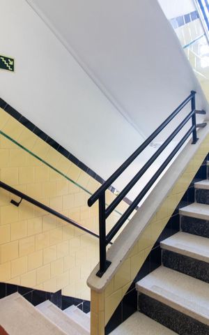Apartamento à venda com 30m², 1 quarto e sem vagaEscadas