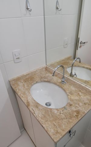 Apartamento à venda com 58m², 2 quartos e 1 vagaBanheiro Social