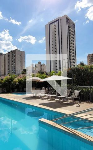 Apartamento à venda com 58m², 2 quartos e 1 vaga Apartamento à venda com 58m², 2 quartos e 1 vagaÁrea comum - Piscina