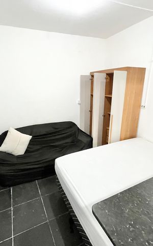 Casa para alugar com 27m², 1 quarto e sem vaga Casa para alugar com 27m², 1 quarto e sem vagaStudio