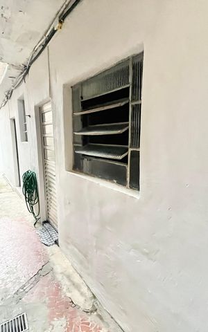 Casa para alugar com 27m², 1 quarto e sem vaga Casa para alugar com 27m², 1 quarto e sem vagaEntrada