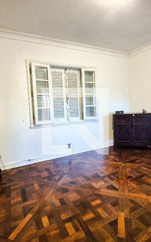 Casa à venda com 990m², 4 quartos e 2 vagas