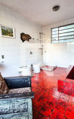 Casa à venda com 990m², 4 quartos e 2 vagas