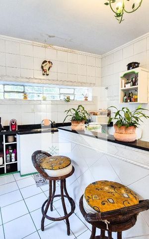 Casa à venda com 990m², 4 quartos e 2 vagas