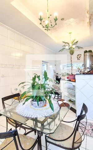 Casa à venda com 990m², 4 quartos e 2 vagas