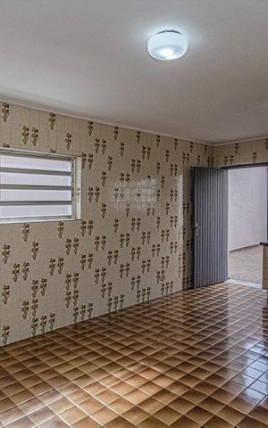 Casa à venda com 200m², 3 quartos e 2 vagas Casa à venda com 200m², 3 quartos e 2 vagasCopa
