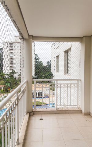 Apartamento para alugar com 116m², 3 quartos e 2 vagas Apartamento para alugar com 116m², 3 quartos e 2 vagasVaranda